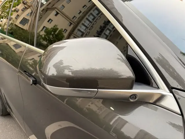 Li Auto L8 — Фото автомобиля 17