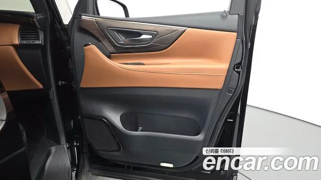 Toyota Alphard — Фото автомобиля 23