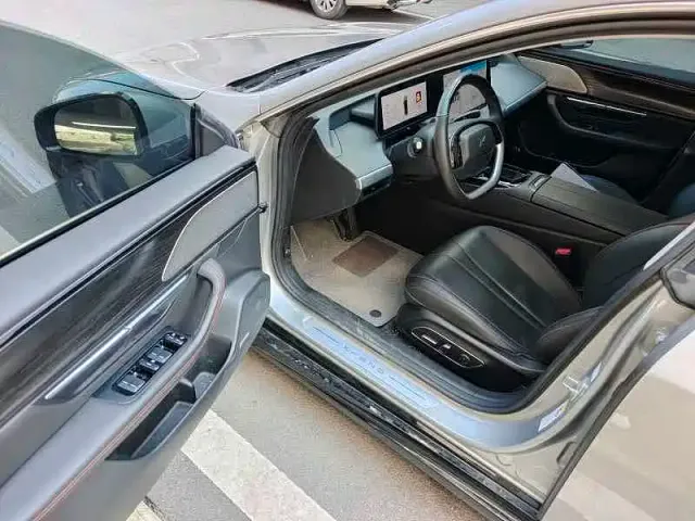 Xpeng P7 — Фото автомобиля 7