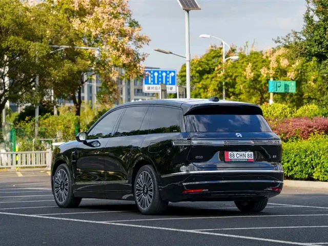 Nio ES8 — Фото автомобиля 4