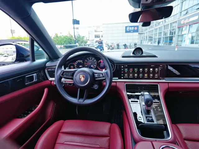 Porsche Panamera — Фото автомобиля 12