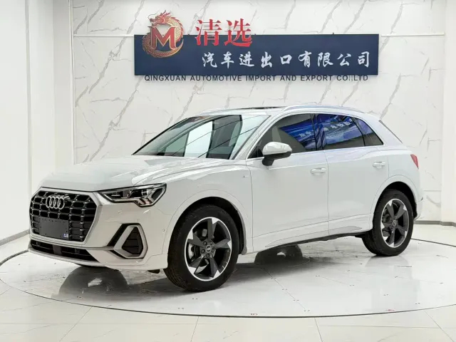 Фотография автомобиля — Audi Q3
