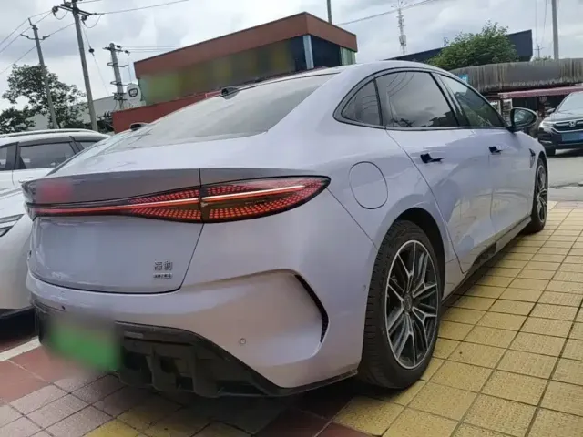 BYD Seal — Фото автомобиля 4