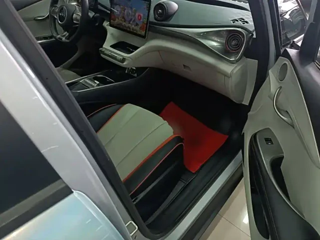 BYD Dolphin — Фото автомобиля 24