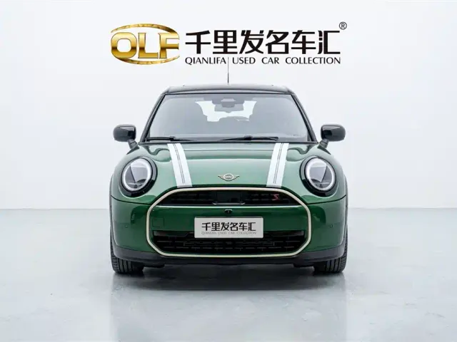Фотография автомобиля — MINI Hatch