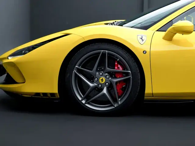 Ferrari F8 — Фото автомобиля 5