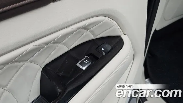 KG_Mobility_Ssangyong Rexton Rexton Arena Дизель 2.2 4WD — Фото автомобиля 26