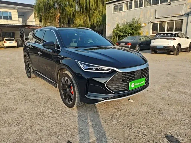 BYD Tang — Фото автомобиля 3