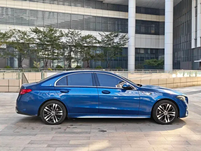Mercedes-Benz C-Class — Фото автомобиля 9