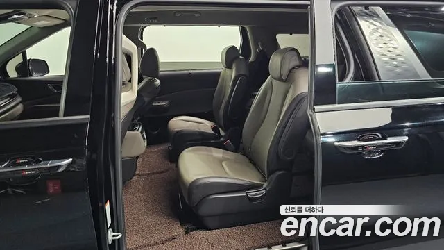 Kia Carnival 4th Gen — Фото автомобиля 11
