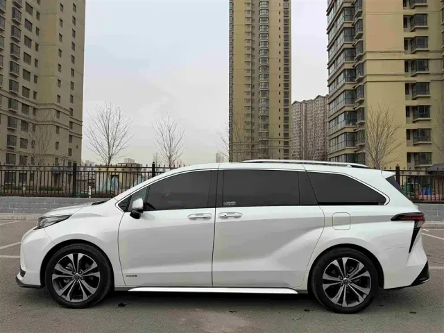 Toyota Granvia — Фото автомобиля 15