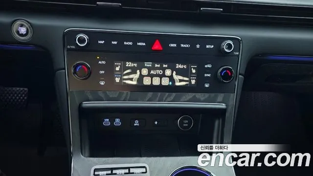 Genesis GV80 — Фото автомобиля 11
