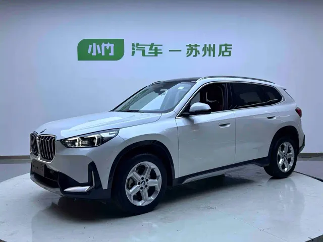 Фотография автомобиля — BMW X1