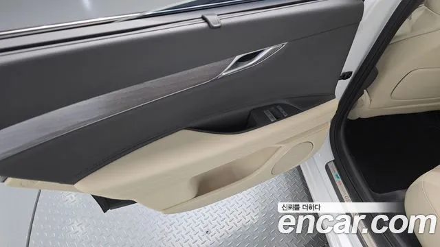 Genesis G80 RG3 — Фото автомобиля 14