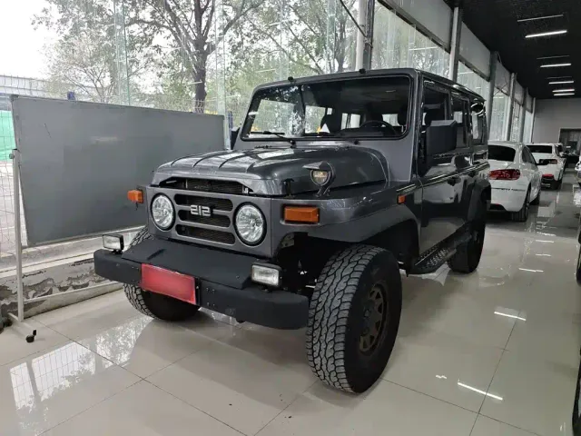 Фотография автомобиля — BAW 212 Classic