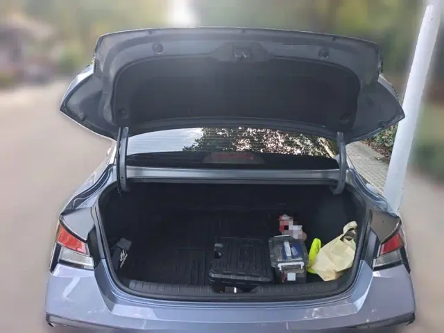 Hyundai Elantra — Фото автомобиля 15