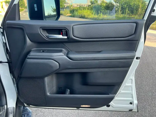 Toyota Prado — Фото автомобиля 24