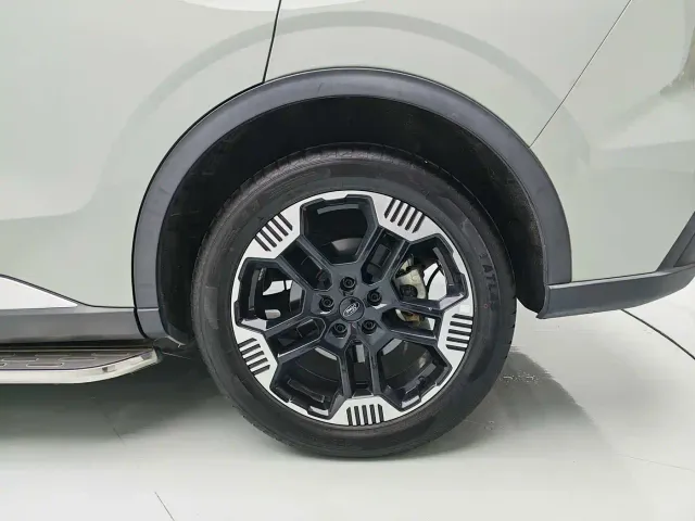 Ford Lingrui — Фото автомобиля 9