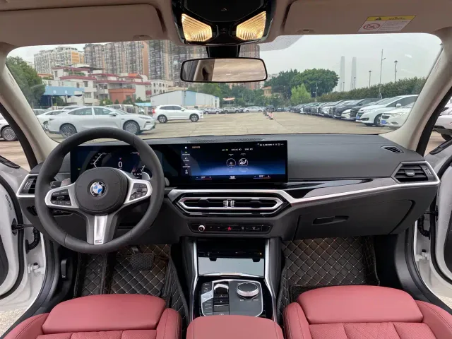 BMW 3 Series — Фото автомобиля 11