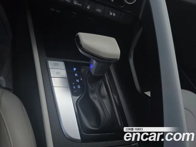 Hyundai Avante CN7 — Фото автомобиля 11