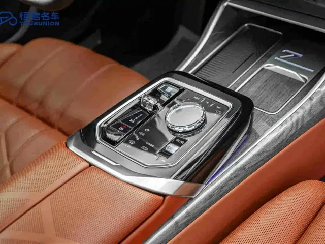 BMW 7 Series — Фото автомобиля 19