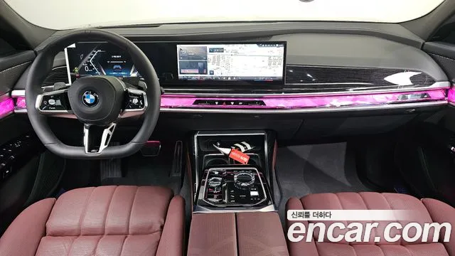 BMW 7-Series 7 серия (G70) 740i xDrive M Sport — Фото автомобиля 7