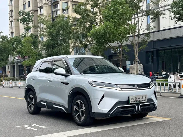 BYD Yuan UP — Фото автомобиля 3