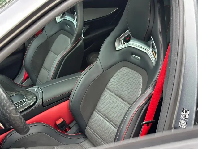 Mercedes-Benz E-Class AMG — Фото автомобиля 18