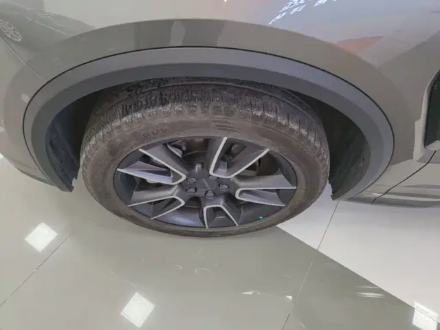 Lynk & Co Lynk & Co 01 2021 2.0TD 2WD Pro — Фото автомобиля 22