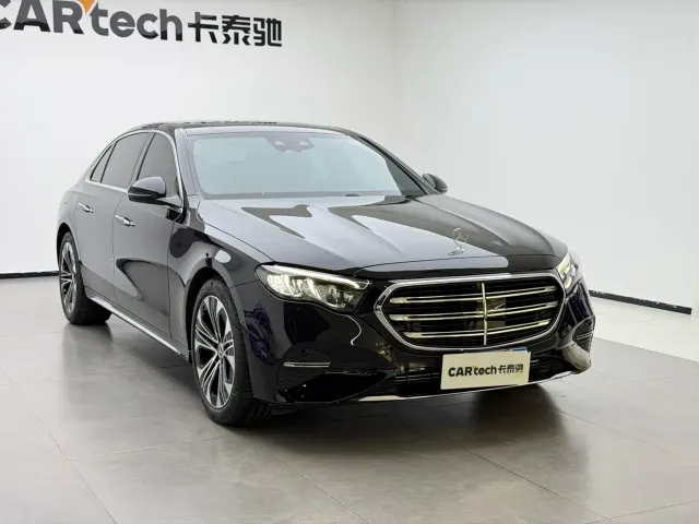 Mercedes-Benz E-Class — Фото автомобиля 7