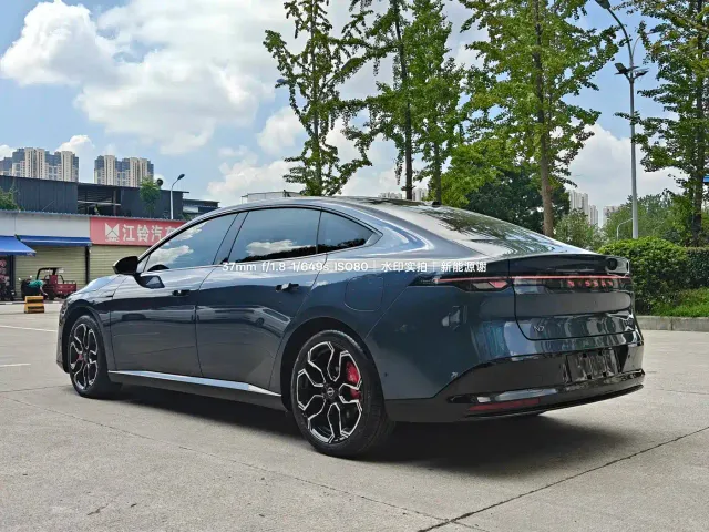 Nissan N7 — Фото автомобиля 7