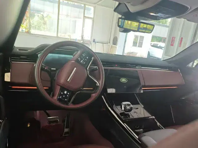 Land Rover Range Rover Sport — Фото автомобиля 5