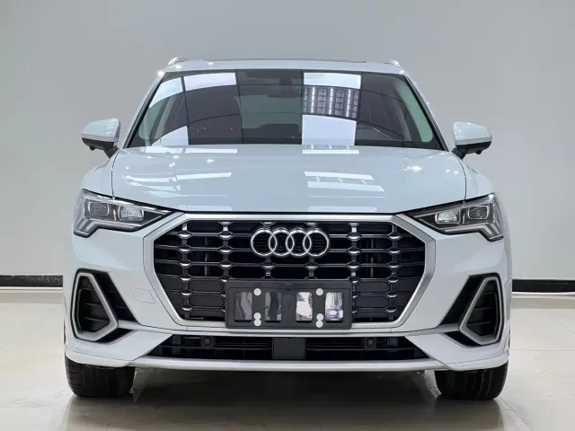 Audi Q3 — Фото автомобиля 2
