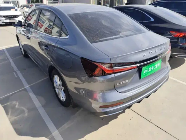 Roewe i5 — Фото автомобиля 7