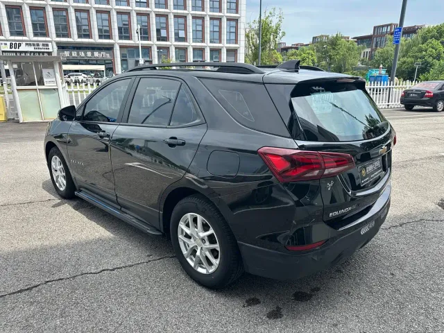 Chevrolet Equinox — Фото автомобиля 9