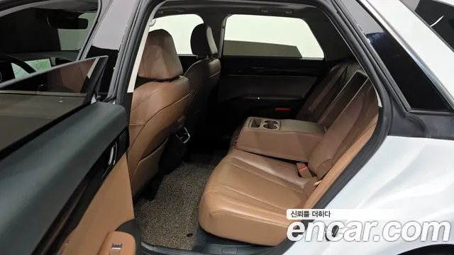 Hyundai Grandeur GN7 — Фото автомобиля 20
