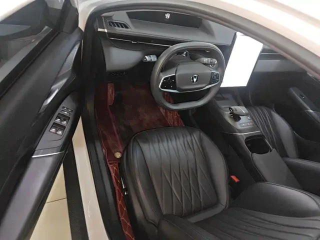 Changan Lamore — Фото автомобиля 15