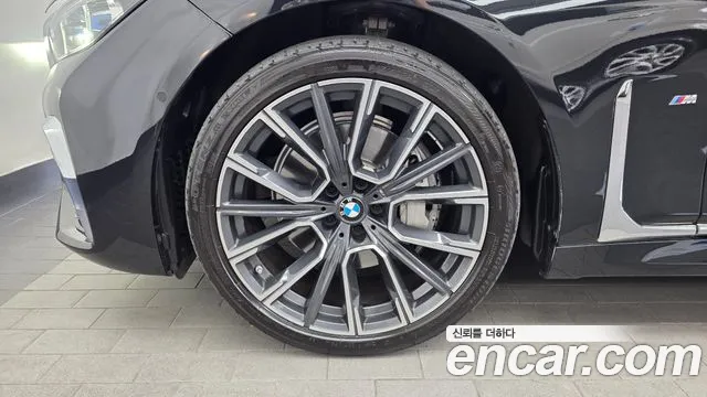 BMW 7-Series — Фото автомобиля 5
