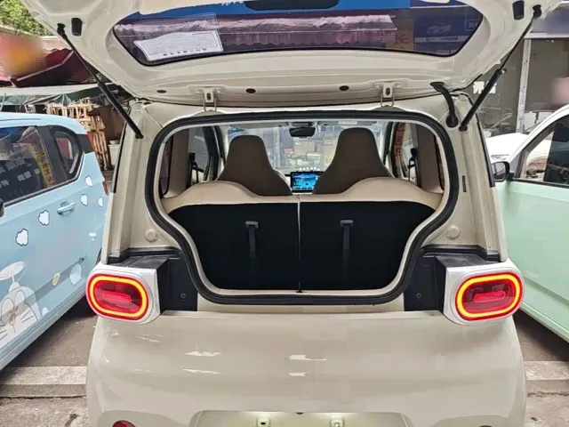 Wuling Hongguang Mini EV — Фото автомобиля 14