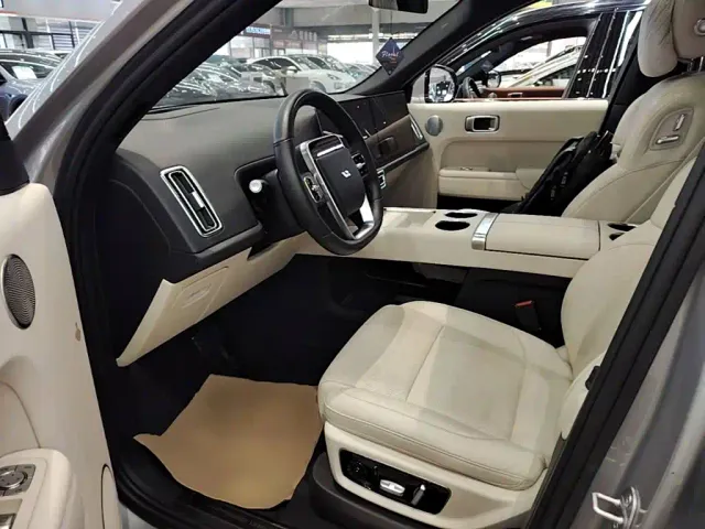 Li Auto L9 — Фото автомобиля 15
