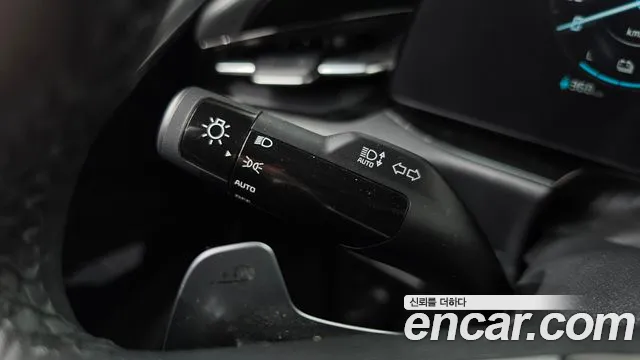 Kia Niro New — Фото автомобиля 28