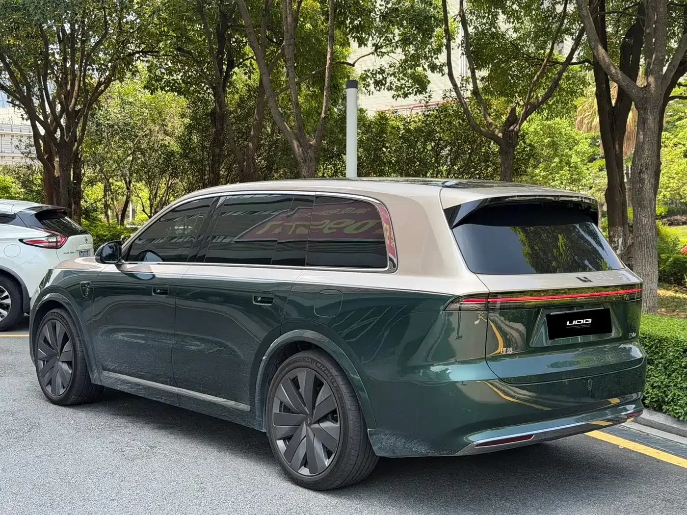 Li Auto Li Xiang L9 2026 Base Model — Фото автомобиля 5