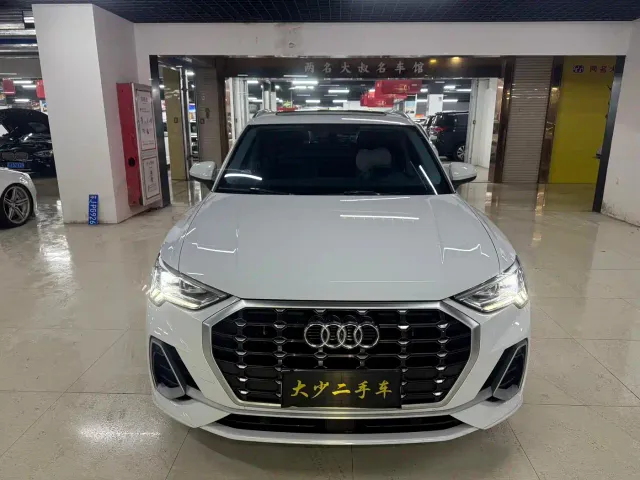 Audi Q3 — Фото автомобиля 3