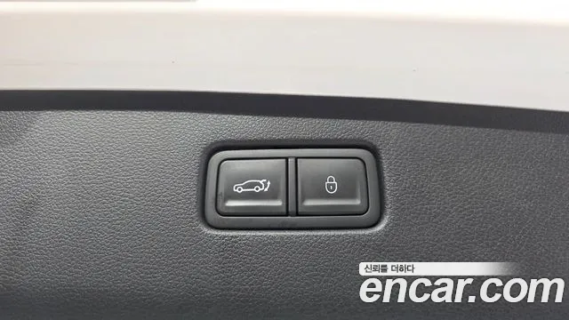 Genesis GV70 2.5T Бензин 2WD — Фото автомобиля 25