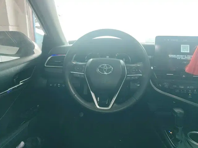 Toyota Camry — Фото автомобиля 10
