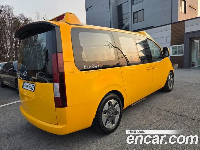 Hyundai Staria Staria L3.5 Школьный автобус — Фото автомобиля 4