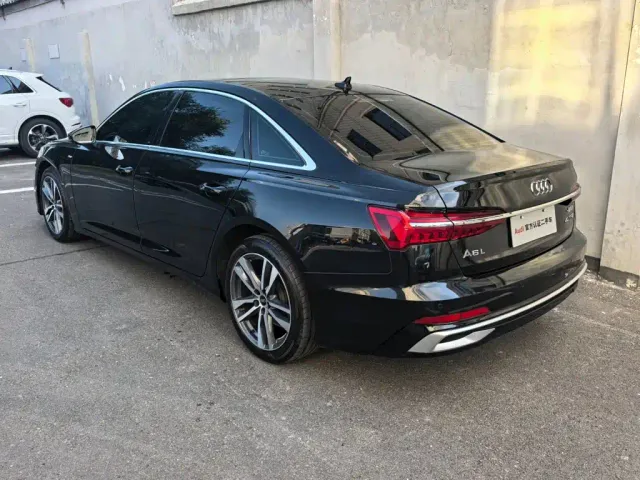 Audi A6L — Фото автомобиля 4