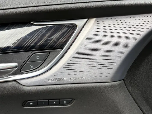 Cadillac XT6 — Фото автомобиля 25