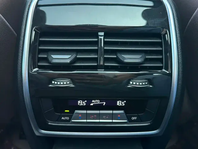BMW X5 — Фото автомобиля 12