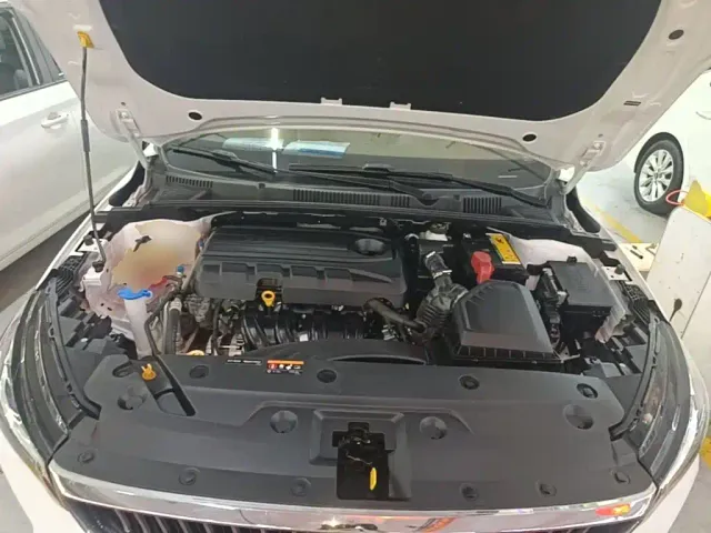Geely Emgrand — Фото автомобиля 19